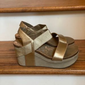 GOLD OTBT wedge sandals
